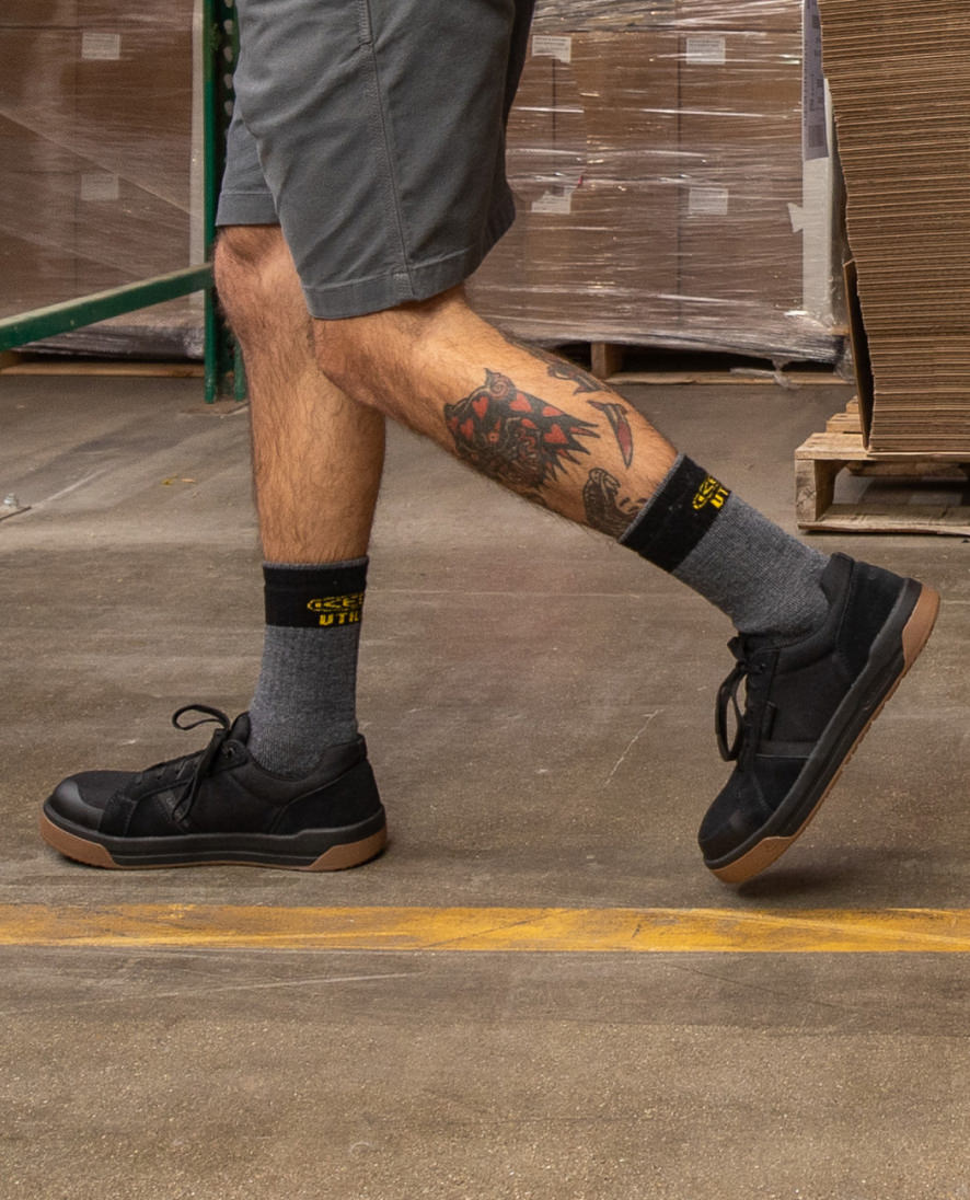 Men's Kenton Work Shoe (Carbon Toe) | Black/Gum - Image 8