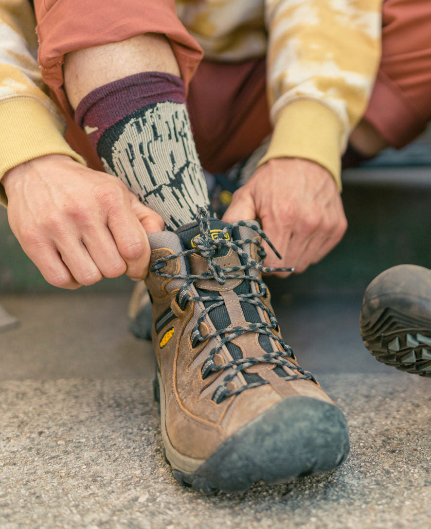 Men's Targhee II Mid Waterproof Hiking Boots | Shitake/Brindle - Image 7